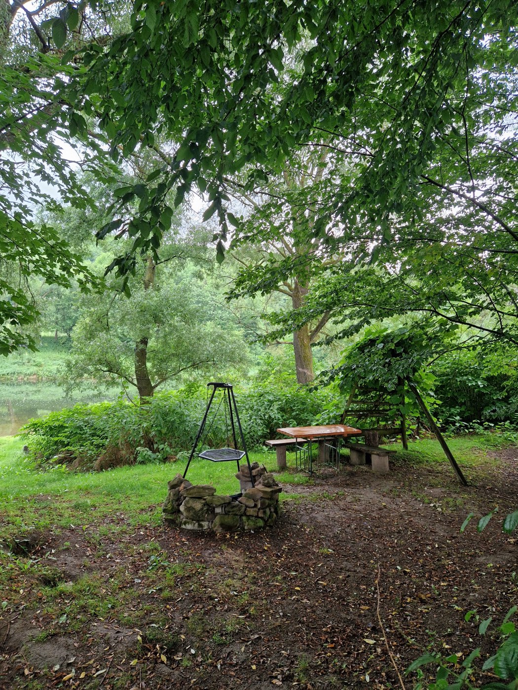 Ognisko nad Sanem / Campfire by the San river